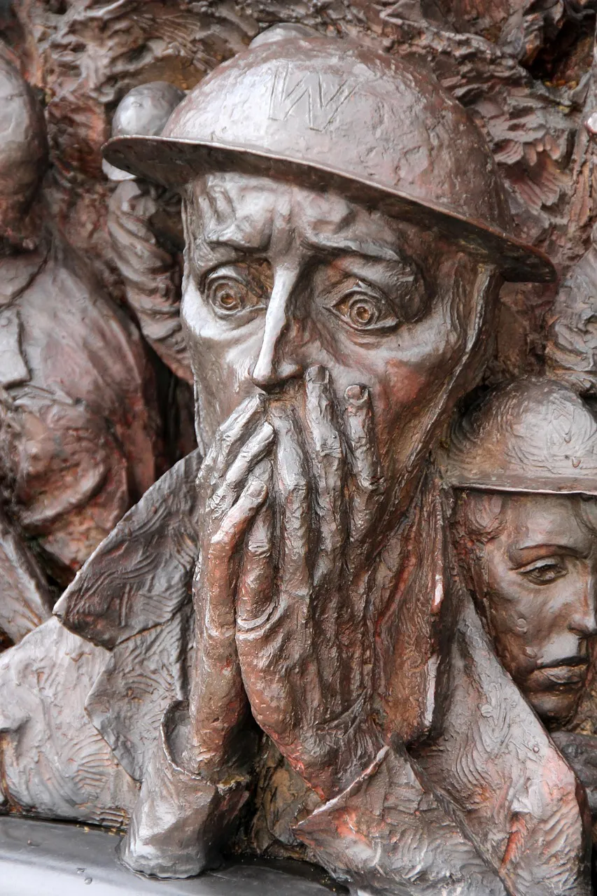 Inmemory of William Schallert